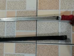 Tim Tarsius Presisi Polres Bitung  Amankan Remaja Sembunyikan  Senjata Tajam Dilokasi Pesta Miras