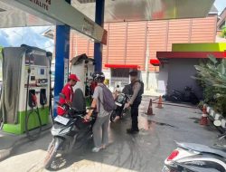 Sambangi SPBU Jalan Diponegoro, Satsamapta Polresta Palangka Raya Sampaikan Pesan Kamtibmas 