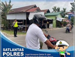 Cegah Kerawanan Arus Di Jalan Budi Utomo Kuala Pembuang, Personel Satlantas Polres Seruyan Lakukan Gatur Lalin