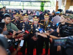 Hadiri Pemakaman, Kapolri: Pesan Eyang Meri Jadi Inspirasi dan Semangat Keluarga Besar Polri