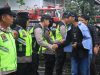 Mahasiswa dan Polisi Berjabat Tangan Usai Mimbar Bebas di Purbalingga