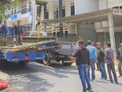 Portal Jalan Papayan-Cikalong Kabupaten Tasikmalaya Batal Dipasang
