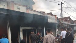 Lagi Masak Ditinggal Mandi, Rumah Dua Lantai di Disindangkerta Kec Cipatujah Ludes Terbakar