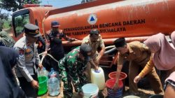 Babinsa Bersama BPBD Bantu Warga Sindangreret Hadapi Kekeringan